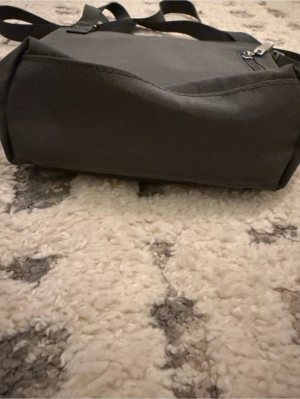 Baggallini Olive Green Modern Pocket Crossbody Organizer Bag with RFID liner